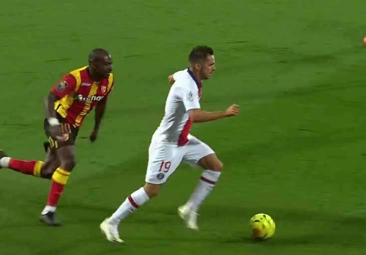  梅斯小将卡马拉连场进球，弱旅逆袭掀翻传统劲旅波尔多  